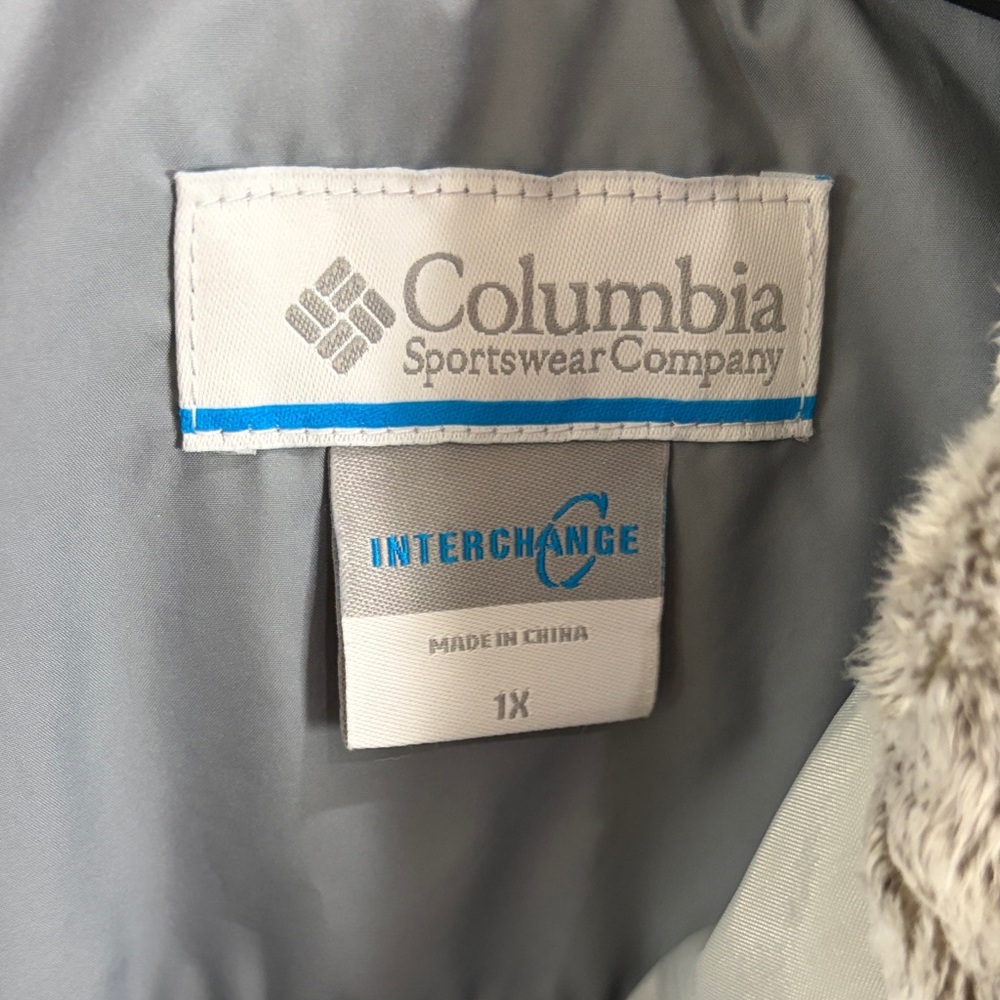 Columbia Maroon Hooded Jacket - Picture 4 of 17